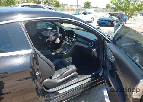 2017 Mercedes-Benz C 300 from USA, damaged, VIN WDDWJ4JB6HF357941